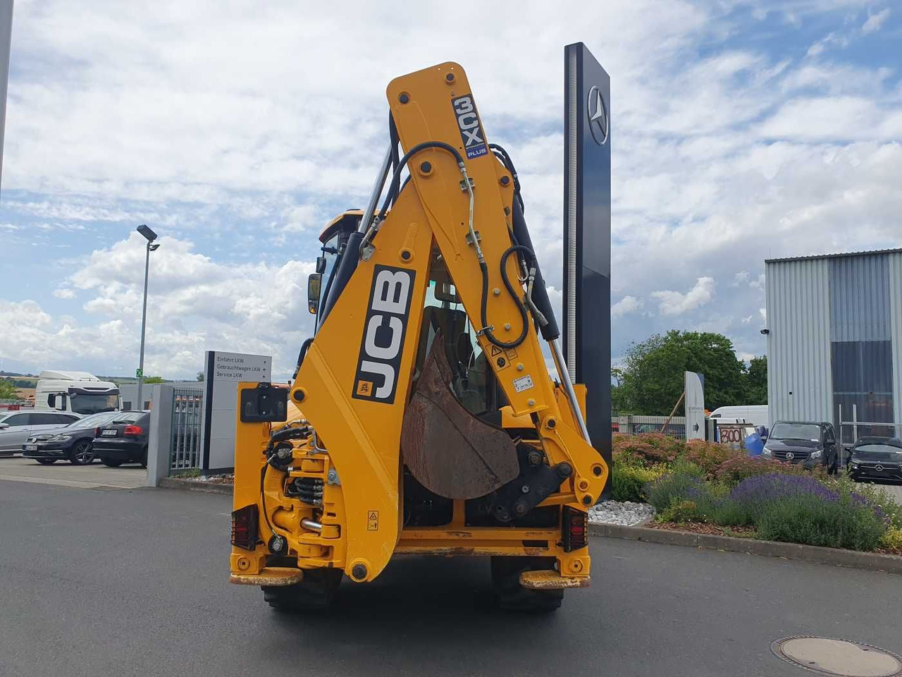 JCB 3CX / Gabel & 4in1 Schaufel / nur 1.561h / 2022 - Grävlastare: bild 4 JCB 3CX / Gabel & 4in1 Schaufel / nur 1.561h / 2022 - Grävlastare: bild 4