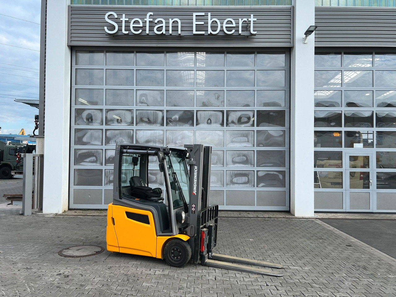 Jungheinrich EFG 215 / Triplex: 4.25m! / SS / 1.573h / 2024 - Eltruck: bild 1 Jungheinrich EFG 215 / Triplex: 4.25m! / SS / 1.573h / 2024 - Eltruck: bild 1
