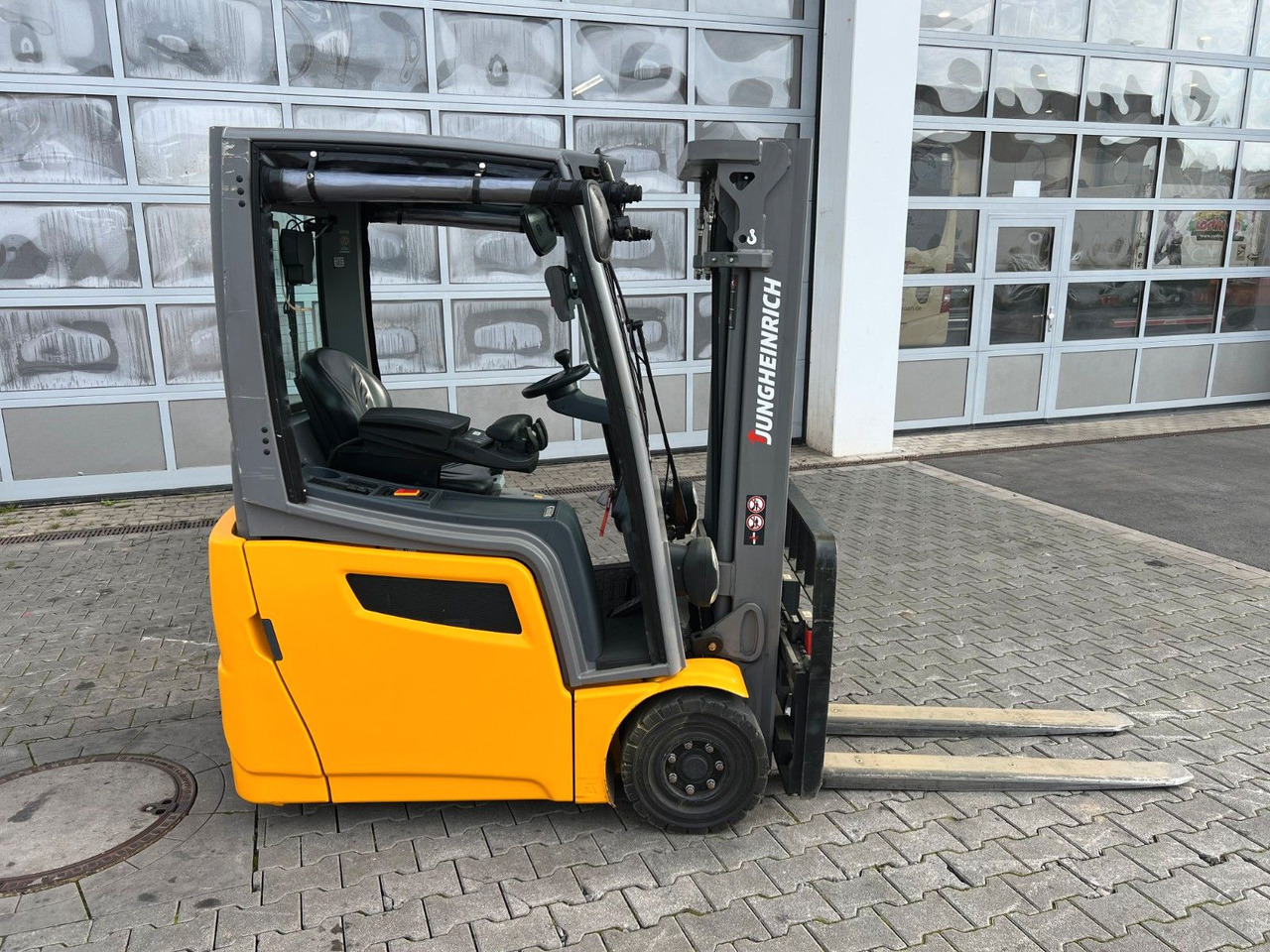 Jungheinrich EFG 215 / Triplex: 4.25m! / SS / 1.573h / 2024 - Eltruck: bild 3 Jungheinrich EFG 215 / Triplex: 4.25m! / SS / 1.573h / 2024 - Eltruck: bild 3