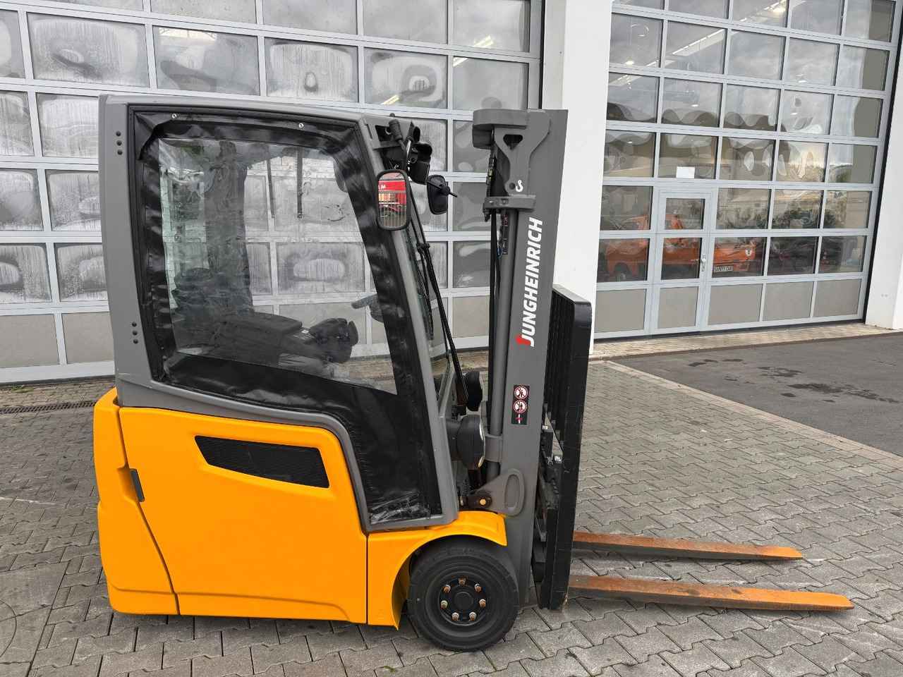Jungheinrich EFG 215 / Triplex: 4.25m! / SS / nur 2.819h! - Eltruck: bild 2 Jungheinrich EFG 215 / Triplex: 4.25m! / SS / nur 2.819h! - Eltruck: bild 2