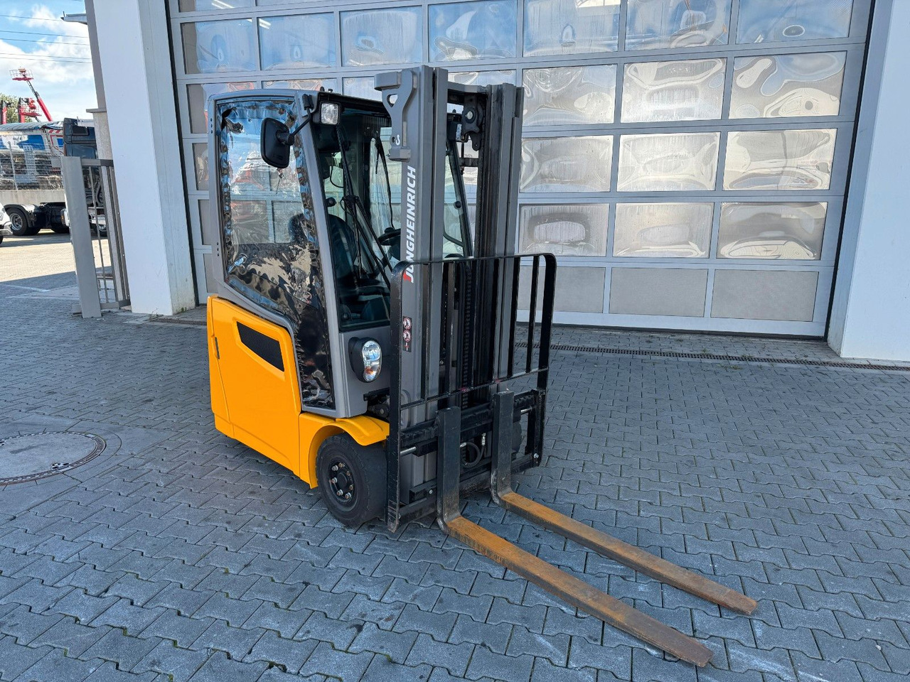 Jungheinrich EFG 215 / Triplex: 4.25m! / SS / nur 2.865h! - Eltruck: bild 3 Jungheinrich EFG 215 / Triplex: 4.25m! / SS / nur 2.865h! - Eltruck: bild 3