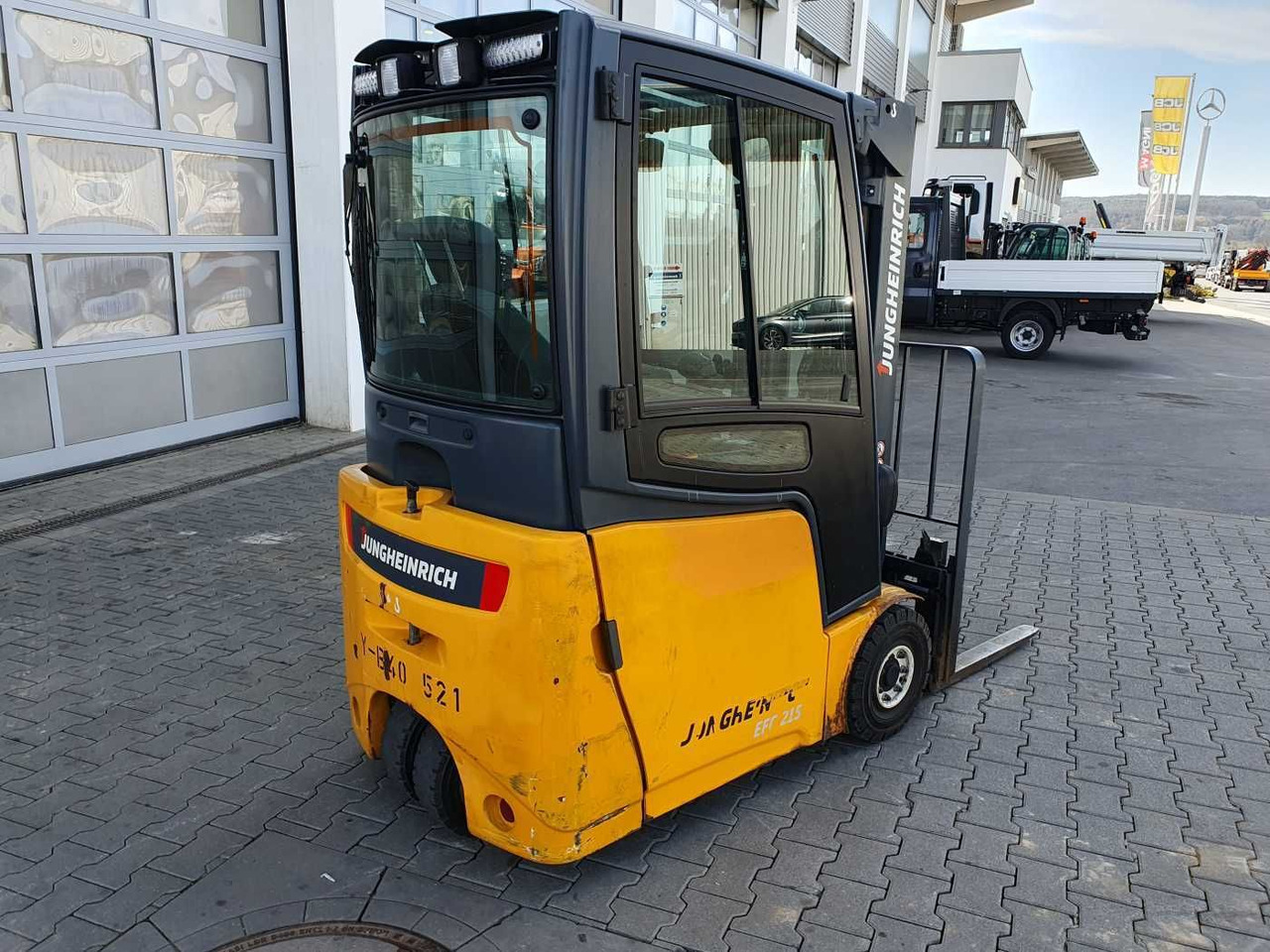 Jungheinrich EFG 215 / Triplex: 4.35m! / SS / nur 2.054h! - Eltruck: bild 3 Jungheinrich EFG 215 / Triplex: 4.35m! / SS / nur 2.054h! - Eltruck: bild 3