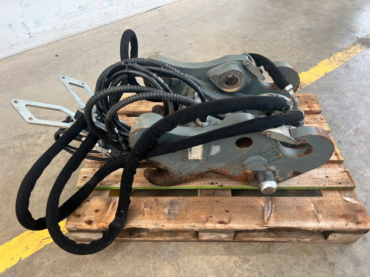 Liebherr SW48 Likufix Schnellwechsler / 2018 - Redskapsfäste: bild 4 Liebherr SW48 Likufix Schnellwechsler / 2018 - Redskapsfäste: bild 4