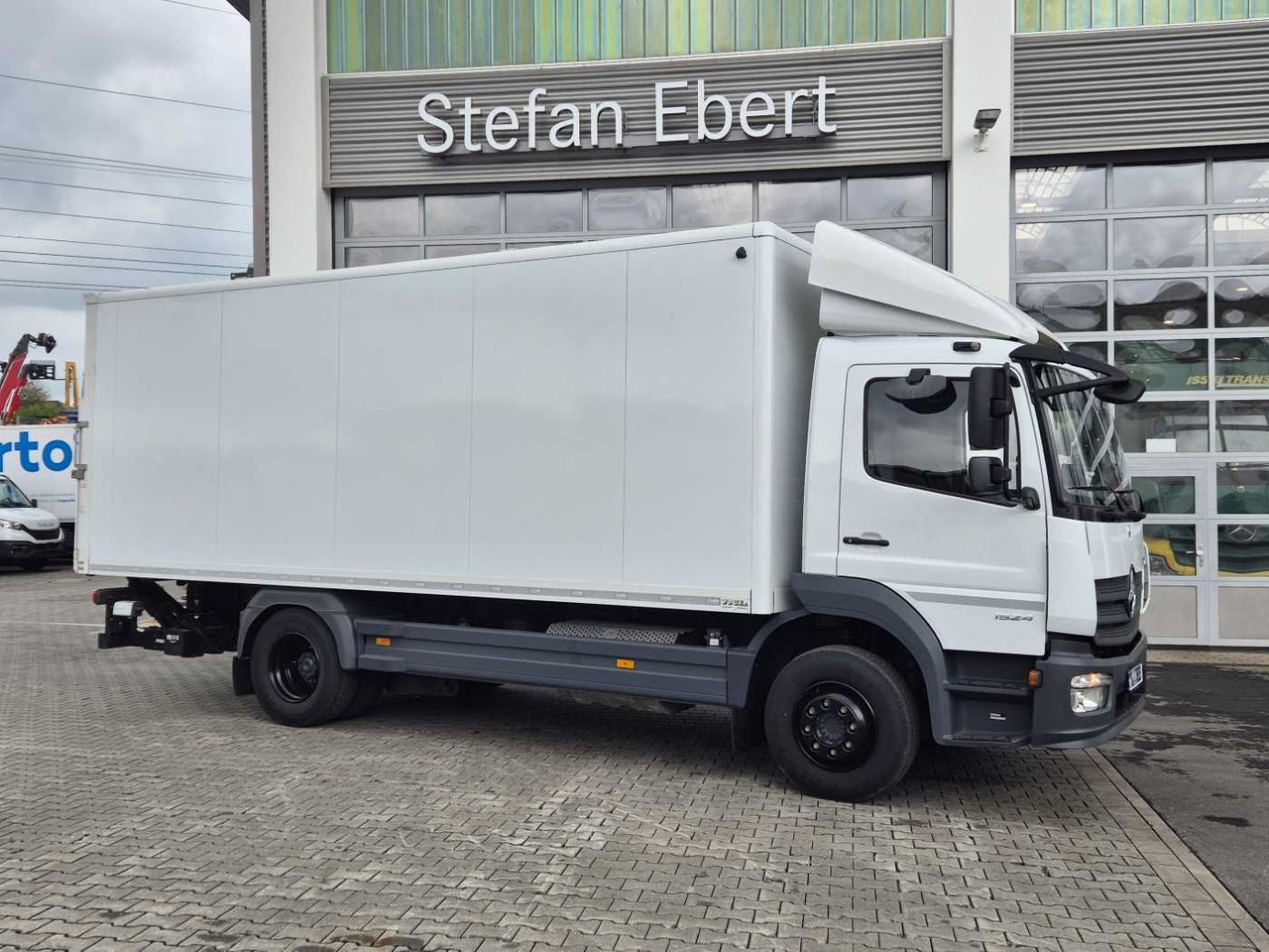 Mercedes-Benz Atego 1524 L LBW 1.500kg Klima Standheizung - Lastbil med skåp: bild 2 Mercedes-Benz Atego 1524 L LBW 1.500kg Klima Standheizung - Lastbil med skåp: bild 2