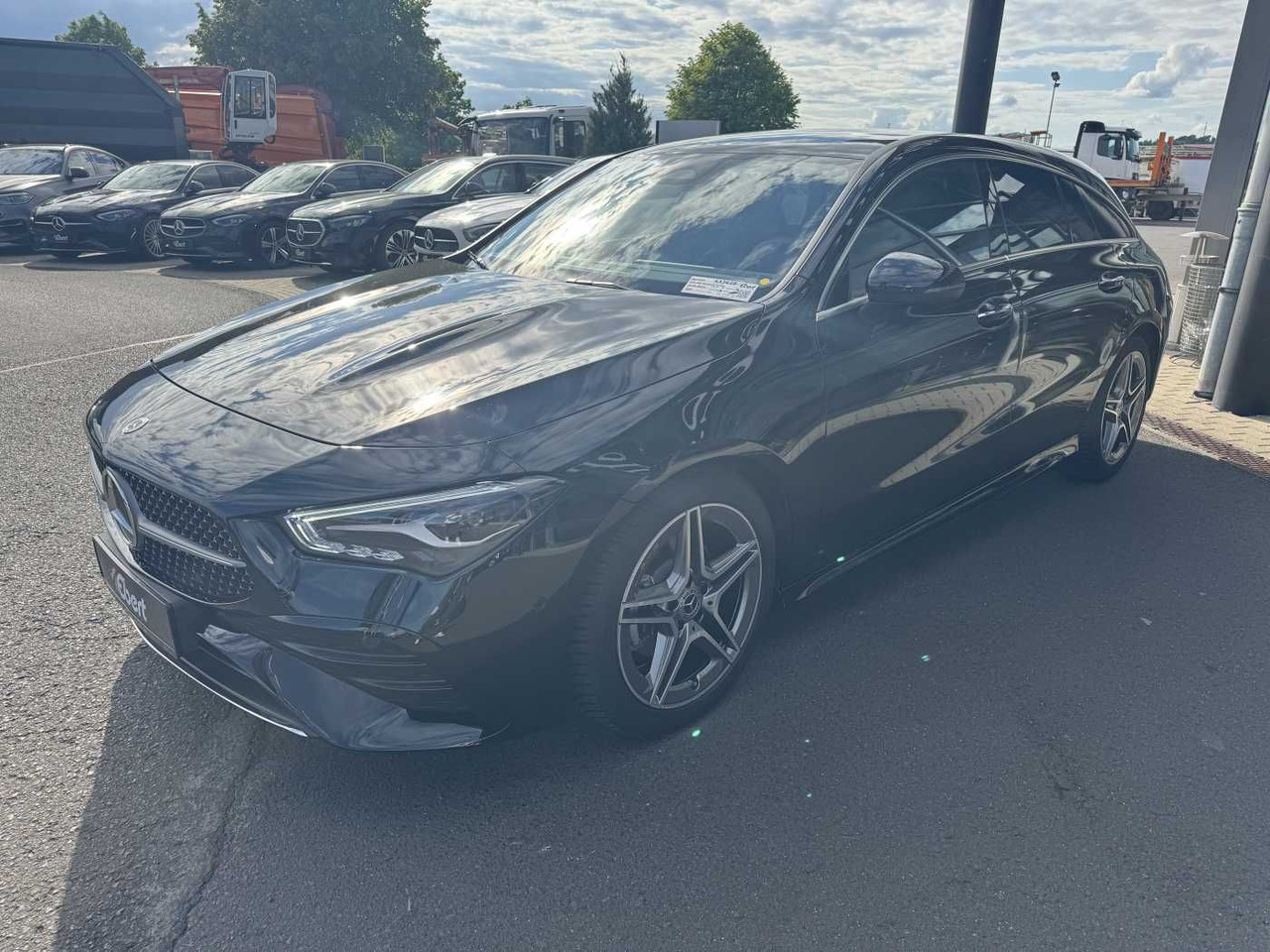 Mercedes-Benz CLA 180 Shooting Brake+AMG+Distr+AHK+RFK+ - Personbil: bild 2 Mercedes-Benz CLA 180 Shooting Brake+AMG+Distr+AHK+RFK+ - Personbil: bild 2