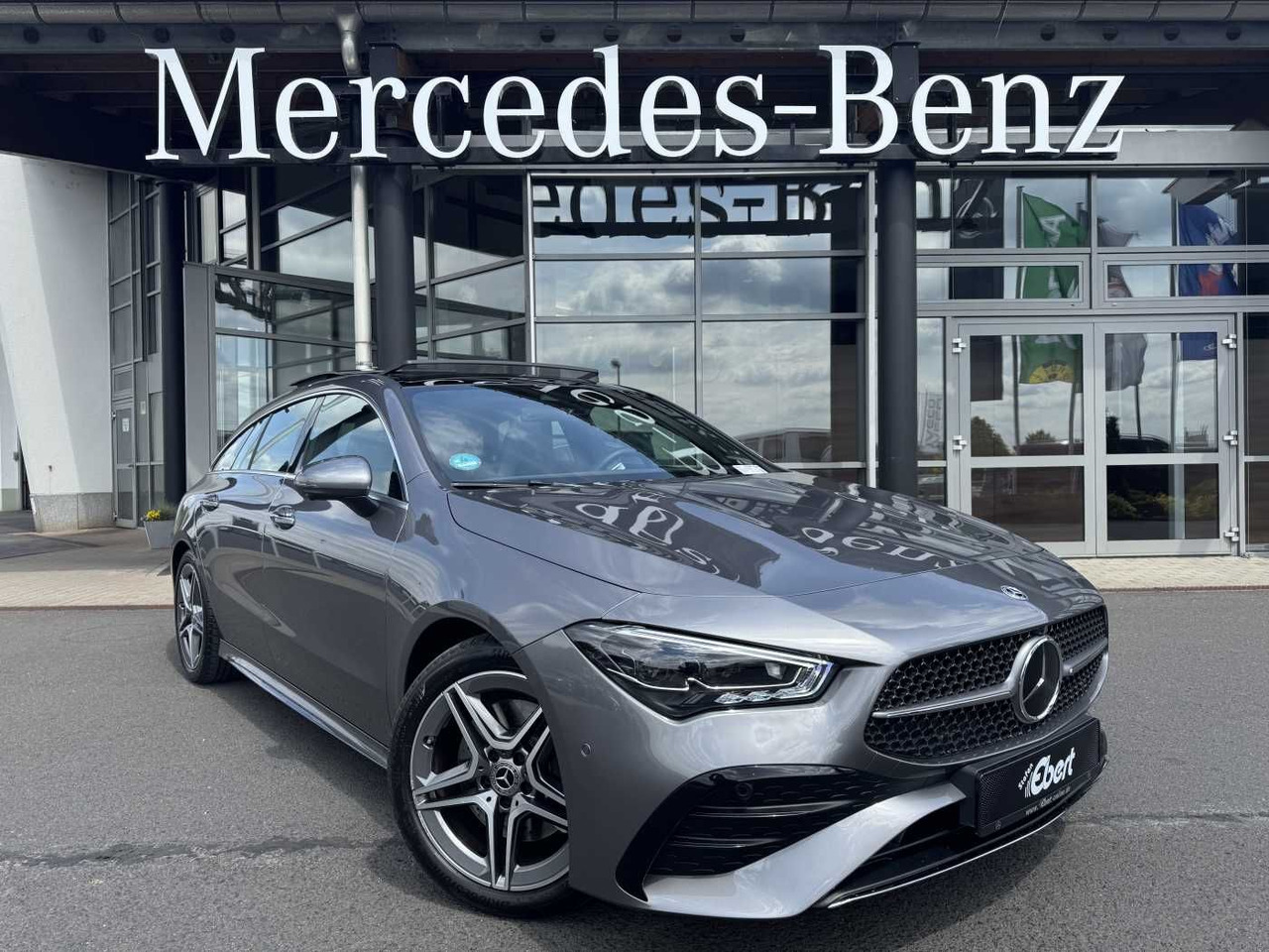 Mercedes-Benz CLA 200 AMG+Pano+MultiBeam+DistrPro+HUD+360 - Personbil: bild 1 Mercedes-Benz CLA 200 AMG+Pano+MultiBeam+DistrPro+HUD+360 - Personbil: bild 1