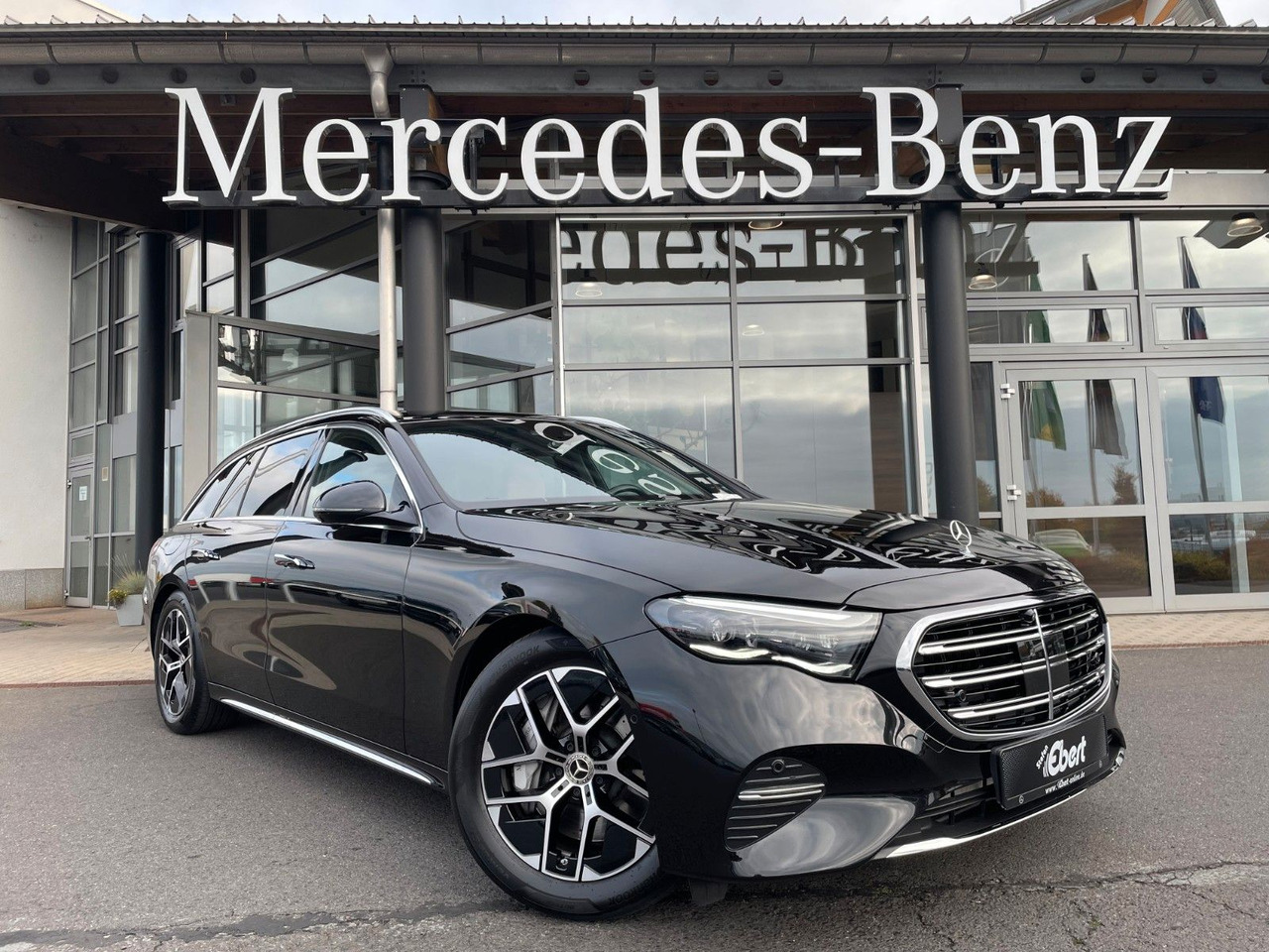 Mercedes-Benz E 220 d T Exclusive Nappa+AHK+360°+Burm+Sitzklim - Kombi: bild 1 Mercedes-Benz E 220 d T Exclusive Nappa+AHK+360°+Burm+Sitzklim - Kombi: bild 1