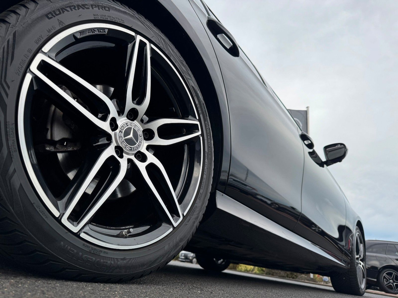 Mercedes-Benz E 220d T 4M+AMG+Pano+Brum+360+Night - Kombi: bild 5 Mercedes-Benz E 220d T 4M+AMG+Pano+Brum+360+Night - Kombi: bild 5