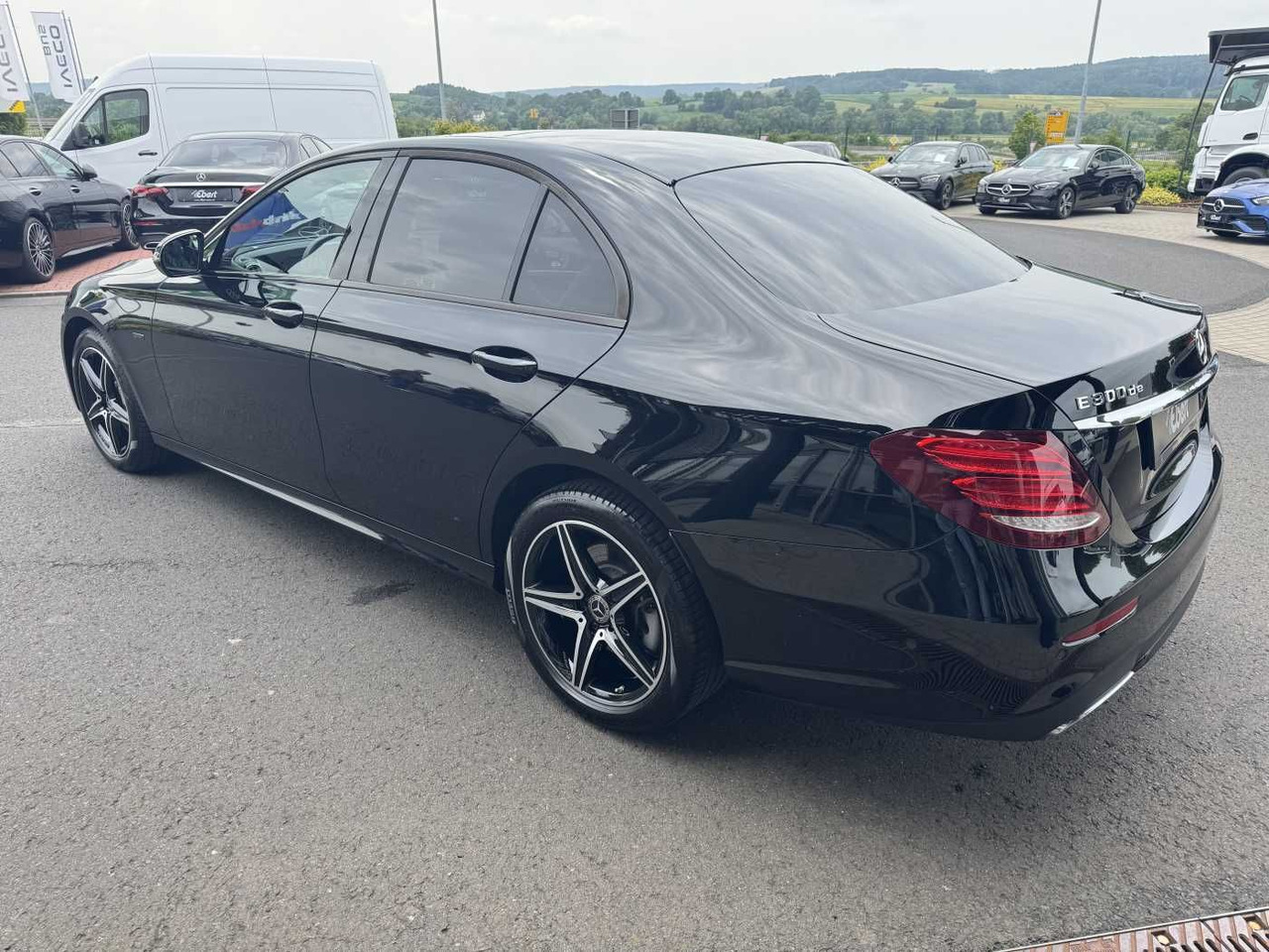 Mercedes-Benz E 300de 9G AMG+Pano+Memory+Ambiente+ RFK+Night - Sedan: bild 3 Mercedes-Benz E 300de 9G AMG+Pano+Memory+Ambiente+ RFK+Night - Sedan: bild 3