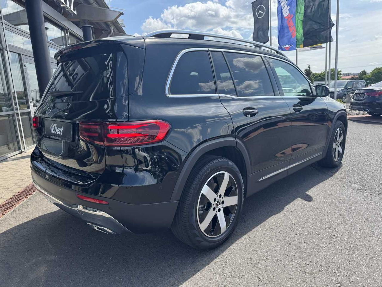 Mercedes-Benz GLB 180 Progressive+AHK+RKamera+LED+ IHC+DAB - SUV: bild 4 Mercedes-Benz GLB 180 Progressive+AHK+RKamera+LED+ IHC+DAB - SUV: bild 4