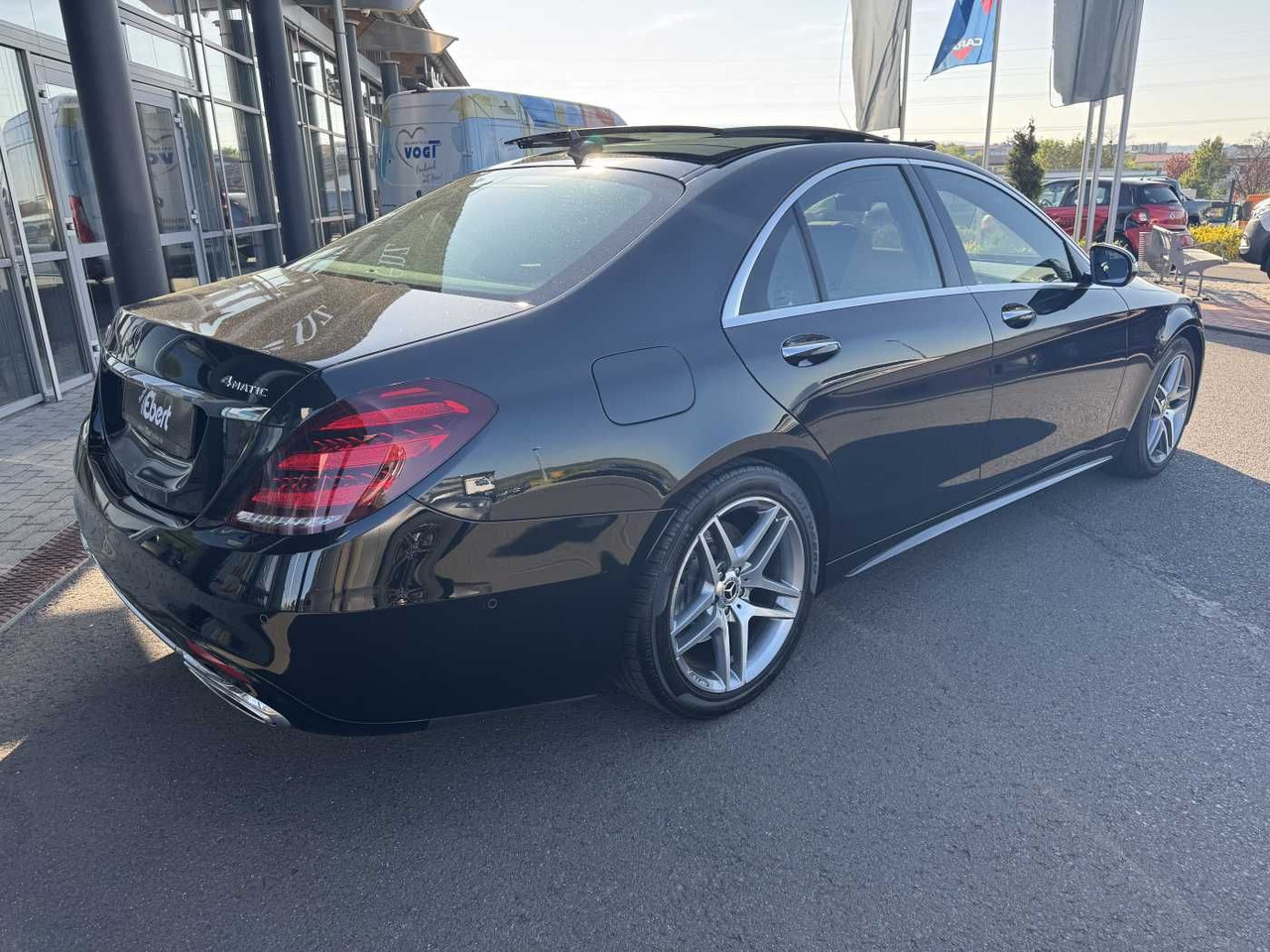 Mercedes-Benz S 400d 4M AMG+Pano+Burm+Distr+Massage+ HUD - Sedan: bild 4 Mercedes-Benz S 400d 4M AMG+Pano+Burm+Distr+Massage+ HUD - Sedan: bild 4