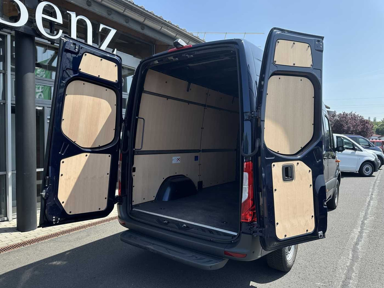 Mercedes-Benz Sprinter 317 CDI 3665 9G Klima Kamera MBUX LED - Skåpbil: bild 5 Mercedes-Benz Sprinter 317 CDI 3665 9G Klima Kamera MBUX LED - Skåpbil: bild 5