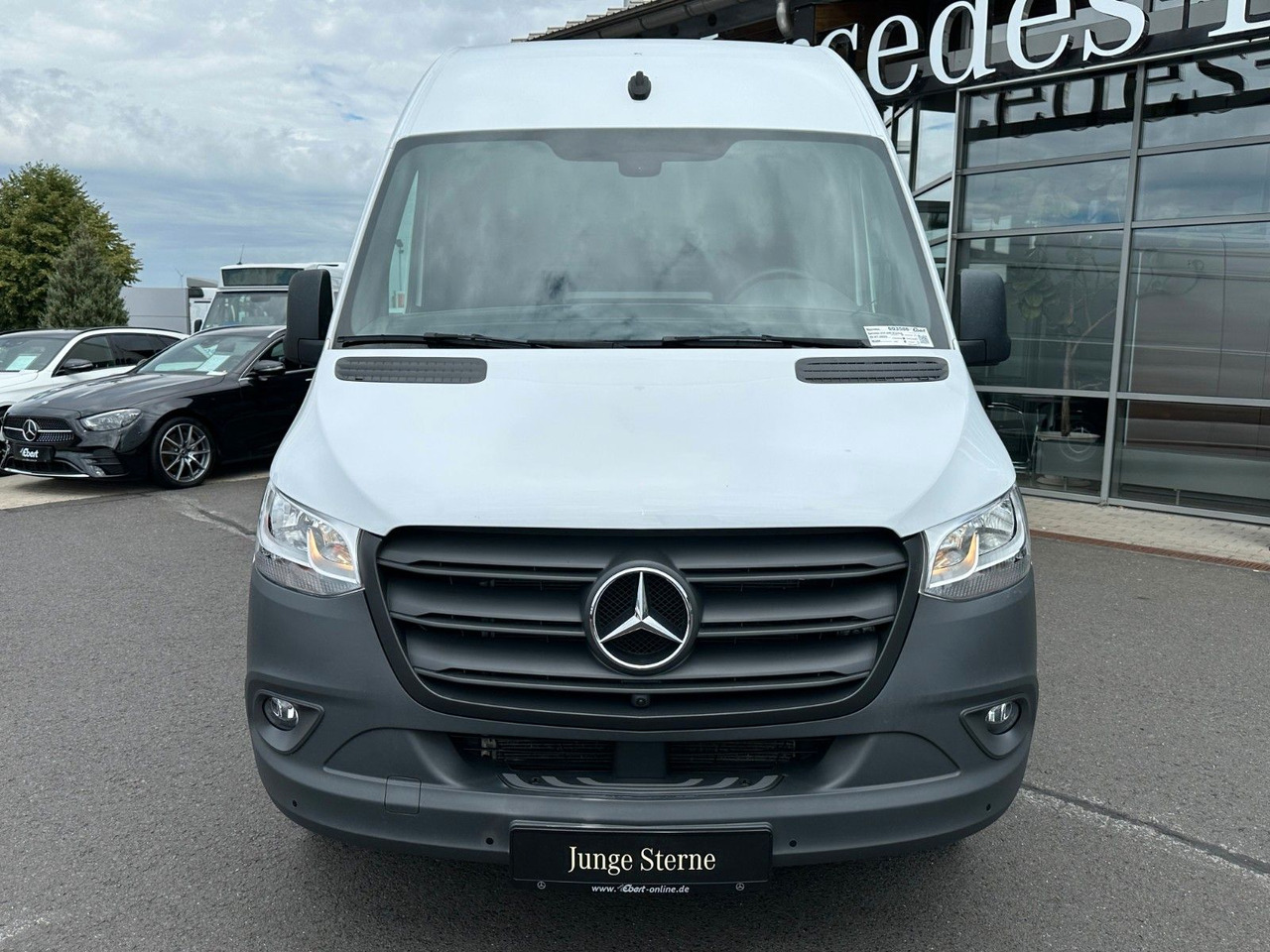 Mercedes-Benz Sprinter 317 CDI 4325 Klima 360 Schwing SHZ - Skåpbil: bild 2 Mercedes-Benz Sprinter 317 CDI 4325 Klima 360 Schwing SHZ - Skåpbil: bild 2