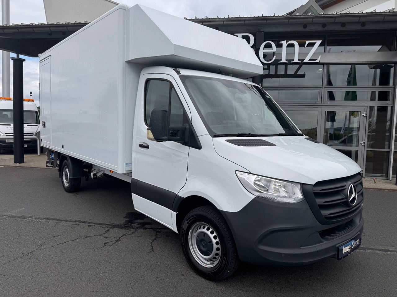 Mercedes-Benz Sprinter 317 CDI 4325 Koffer LBW Klima Kamera - Volymskåp: bild 1 Mercedes-Benz Sprinter 317 CDI 4325 Koffer LBW Klima Kamera - Volymskåp: bild 1