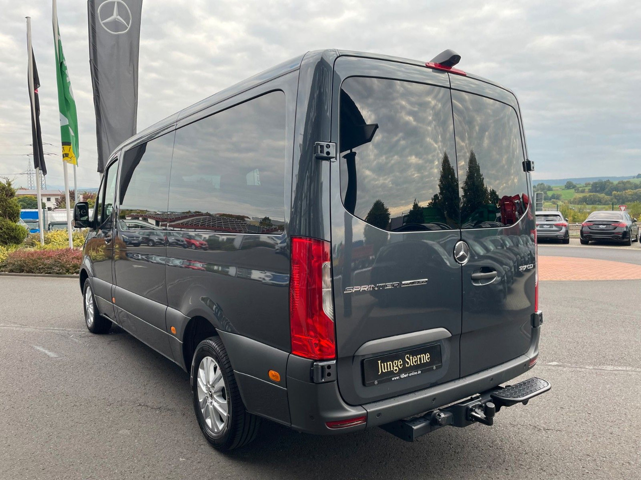 Mercedes-Benz Sprinter 317 CDI Tourer 3665 9G Kamera AHK3,5to - Persontransport: bild 3 Mercedes-Benz Sprinter 317 CDI Tourer 3665 9G Kamera AHK3,5to - Persontransport: bild 3