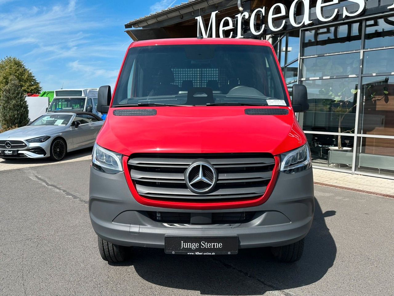 Mercedes-Benz Sprinter 319 CDI 4x4 DoKa Klima AHK3,5to - Transportbil med flak, Dubbelhytt transportbil: bild 2 Mercedes-Benz Sprinter 319 CDI 4x4 DoKa Klima AHK3,5to - Transportbil med flak, Dubbelhytt transportbil: bild 2