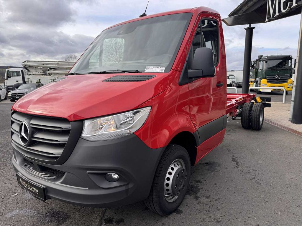 Mercedes-Benz Sprinter 517 CDI 4325 Fahrgestell AHK3,5 5.500kg - Chassi lastbil: bild 3 Mercedes-Benz Sprinter 517 CDI 4325 Fahrgestell AHK3,5 5.500kg - Chassi lastbil: bild 3