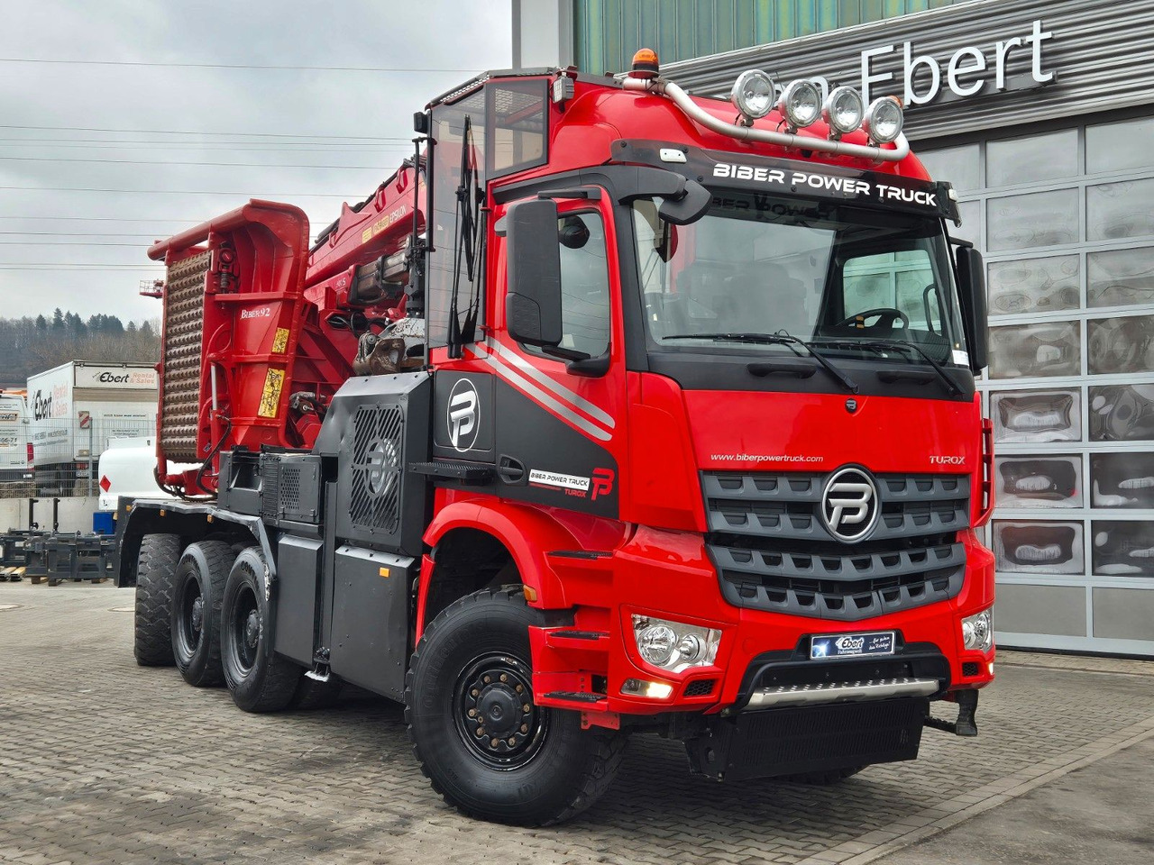 Mercedes-Benz TUROX 8x8 Eschlböck Biber 92 Holzhacker / 1.512h - Timmerbil, Kranbil: bild 4 Mercedes-Benz TUROX 8x8 Eschlböck Biber 92 Holzhacker / 1.512h - Timmerbil, Kranbil: bild 4