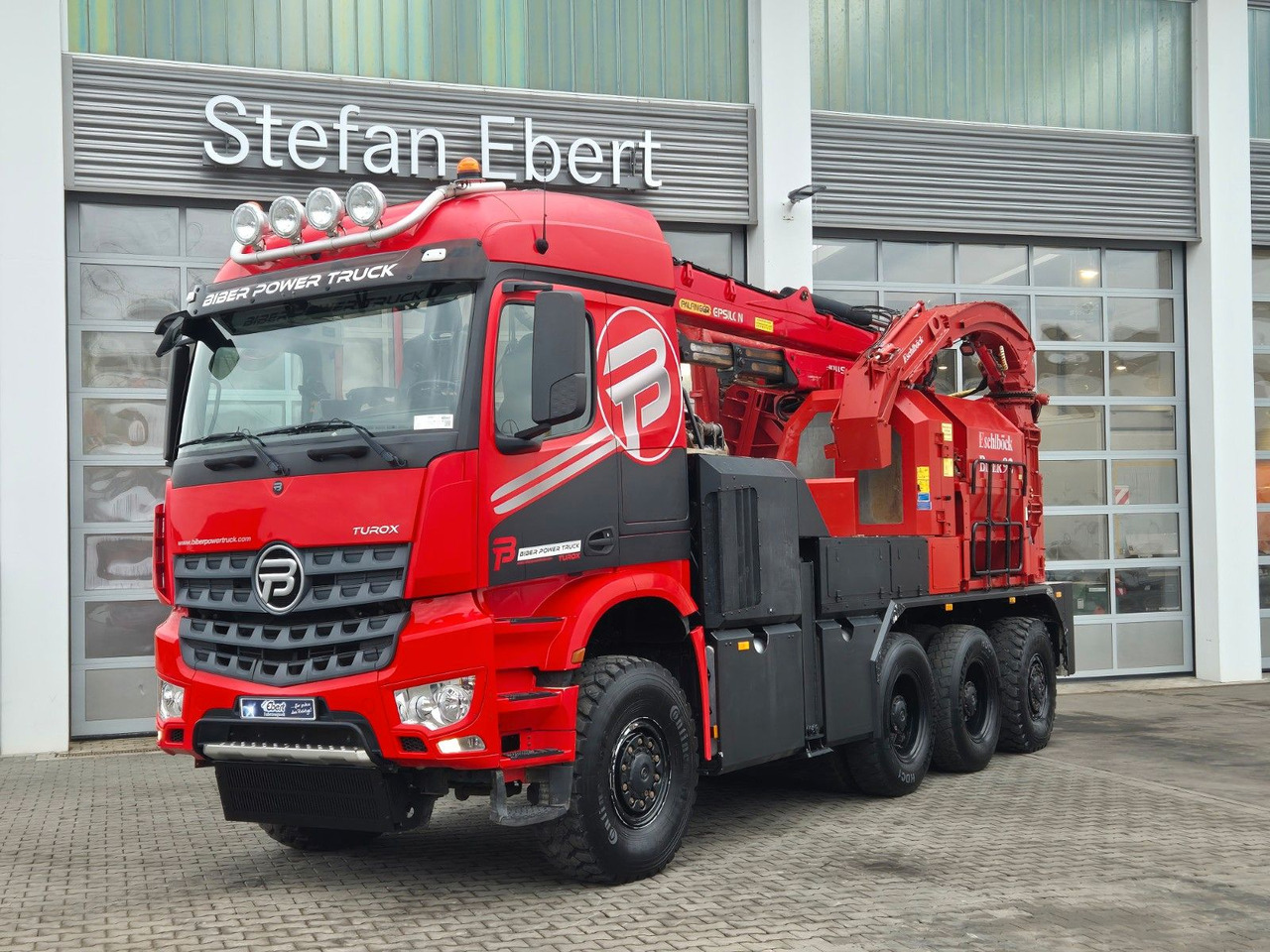 Mercedes-Benz TUROX 8x8 Eschlböck Biber 92 Holzhacker / 1.512h - Kranbil: bild 4 Mercedes-Benz TUROX 8x8 Eschlböck Biber 92 Holzhacker / 1.512h - Kranbil: bild 4