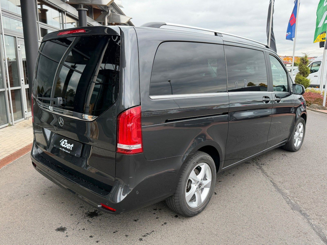 Mercedes-Benz V 250 AVANTGARDE ED AHK Tisch 6Sitze - Persontransport: bild 4 Mercedes-Benz V 250 AVANTGARDE ED AHK Tisch 6Sitze - Persontransport: bild 4