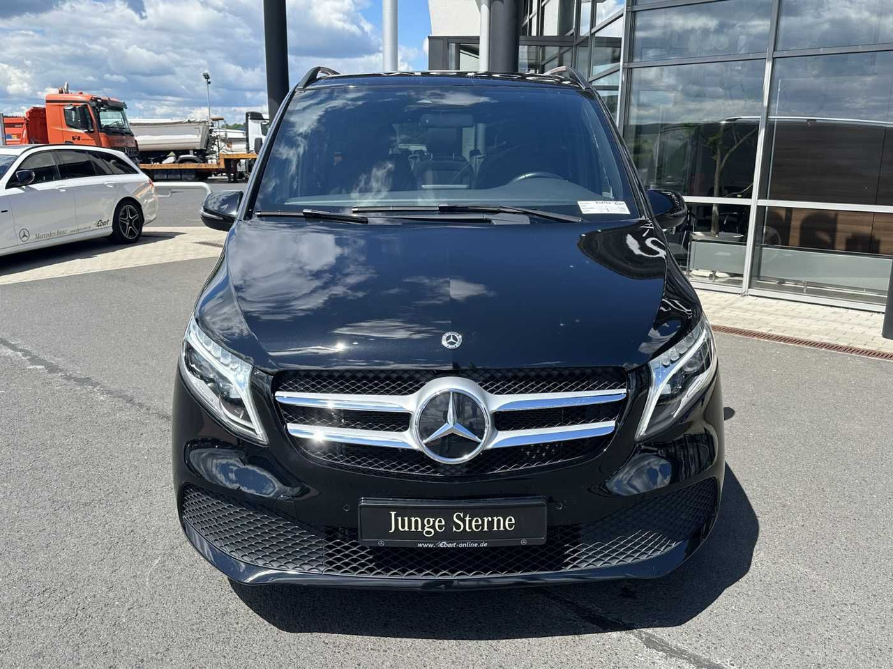 Mercedes-Benz V 250 d EDITION ILS Panorama Kamera 8Sitze - Persontransport: bild 2 Mercedes-Benz V 250 d EDITION ILS Panorama Kamera 8Sitze - Persontransport: bild 2