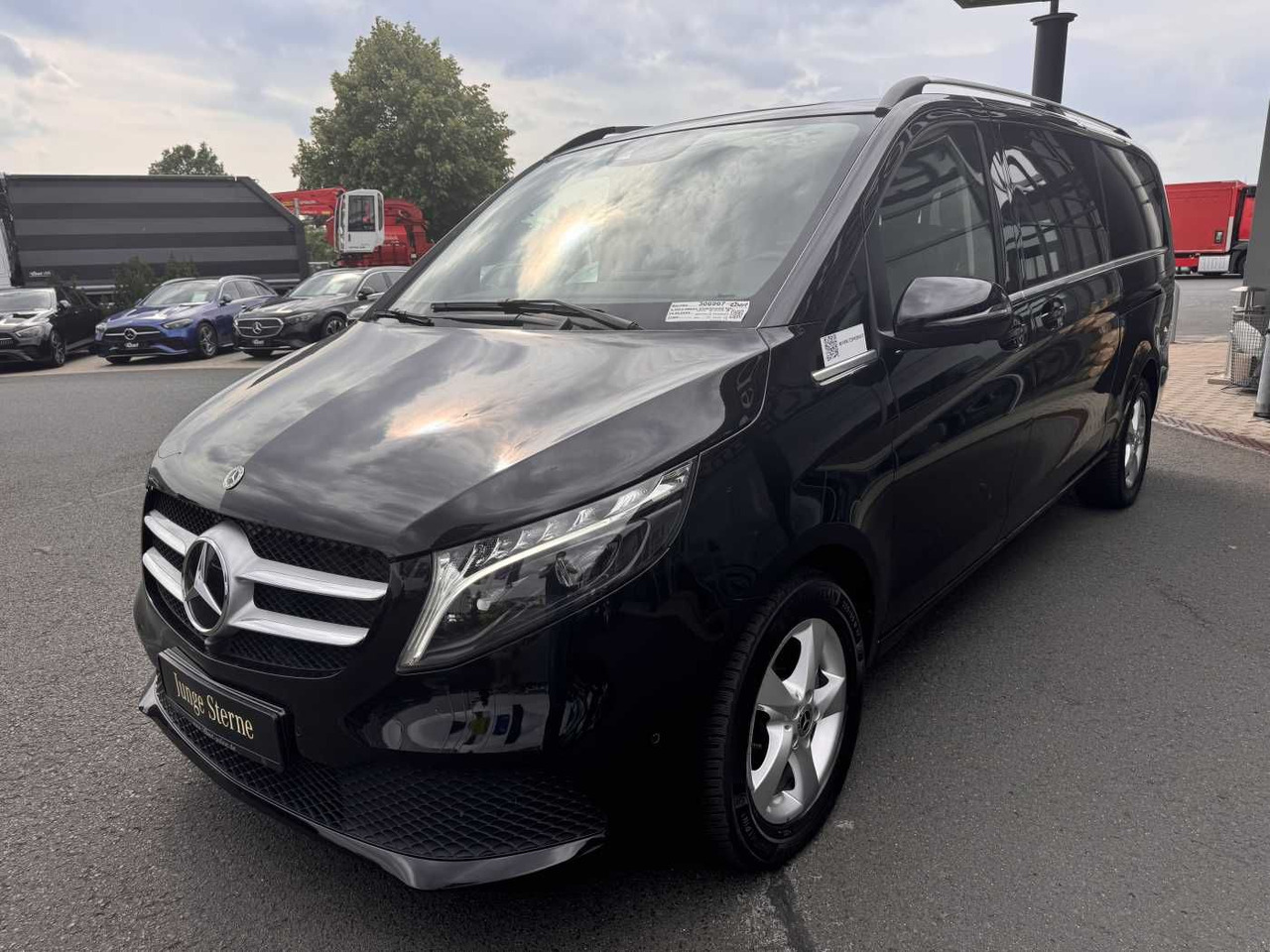 Mercedes-Benz V 300 d 4MATIC AVA 3430 AHK2,5 DISTRONIC 360 - Persontransport: bild 3 Mercedes-Benz V 300 d 4MATIC AVA 3430 AHK2,5 DISTRONIC 360 - Persontransport: bild 3