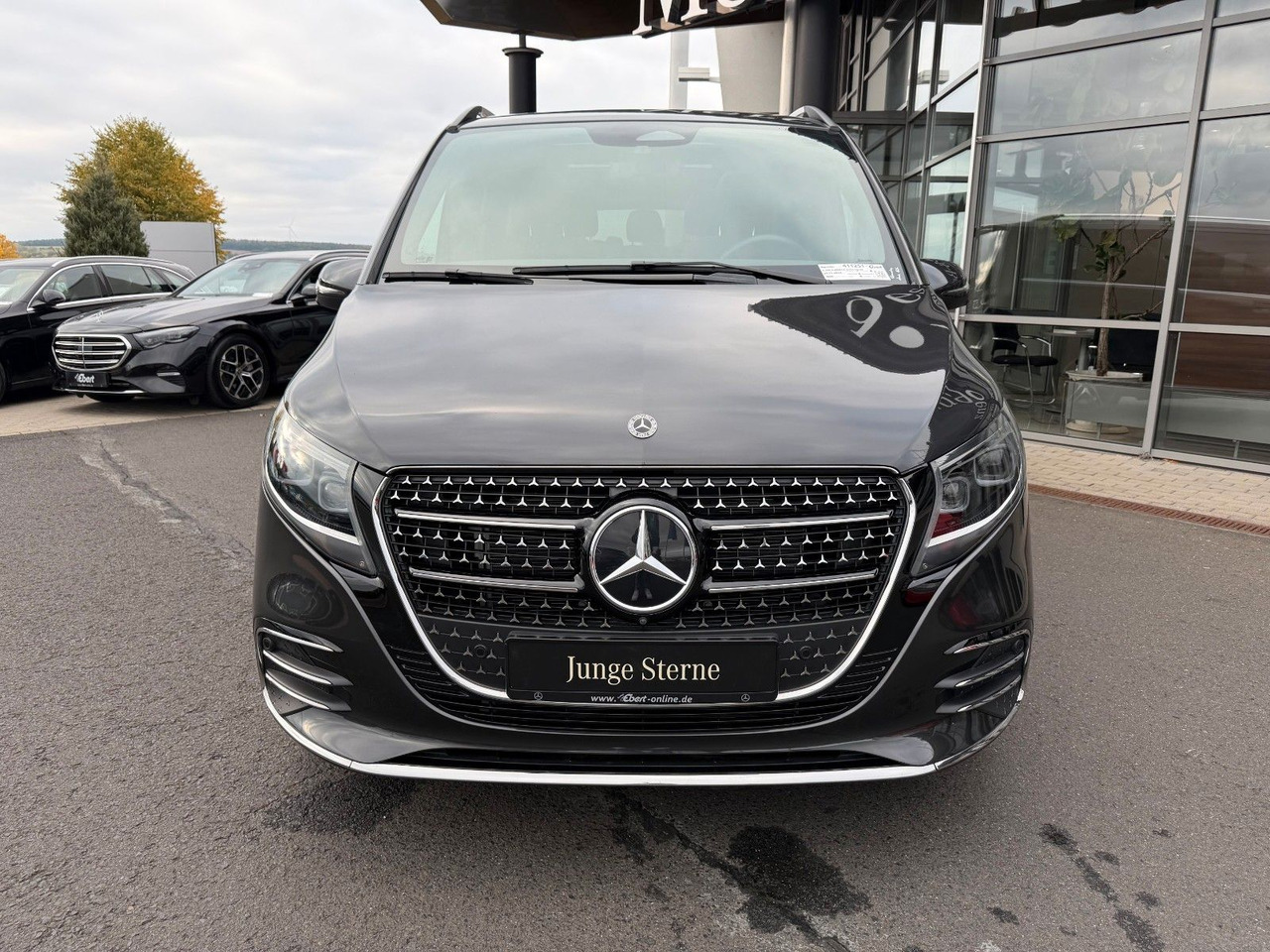 Mercedes-Benz V 300 d 4MATIC EXCLUSIVE AMG Panorama Standheiz - Kombi: bild 2 Mercedes-Benz V 300 d 4MATIC EXCLUSIVE AMG Panorama Standheiz - Kombi: bild 2