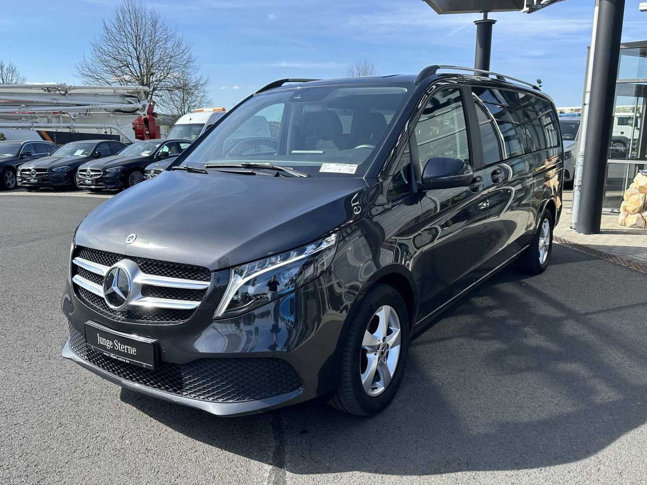 Mercedes-Benz V 300 d EDITION 4MATIC DISTRONIC AHK LED Kamera - Persontransport: bild 3 Mercedes-Benz V 300 d EDITION 4MATIC DISTRONIC AHK LED Kamera - Persontransport: bild 3