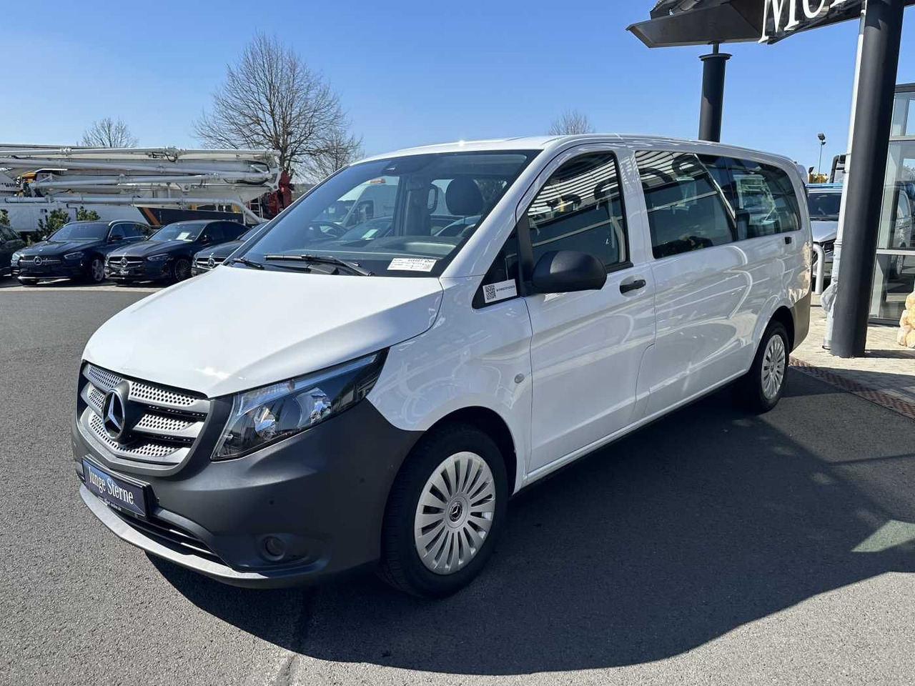 Mercedes-Benz Vito 114 CDI Tourer 8Sitze Klima Audio40 Kamera - Persontransport: bild 3 Mercedes-Benz Vito 114 CDI Tourer 8Sitze Klima Audio40 Kamera - Persontransport: bild 3