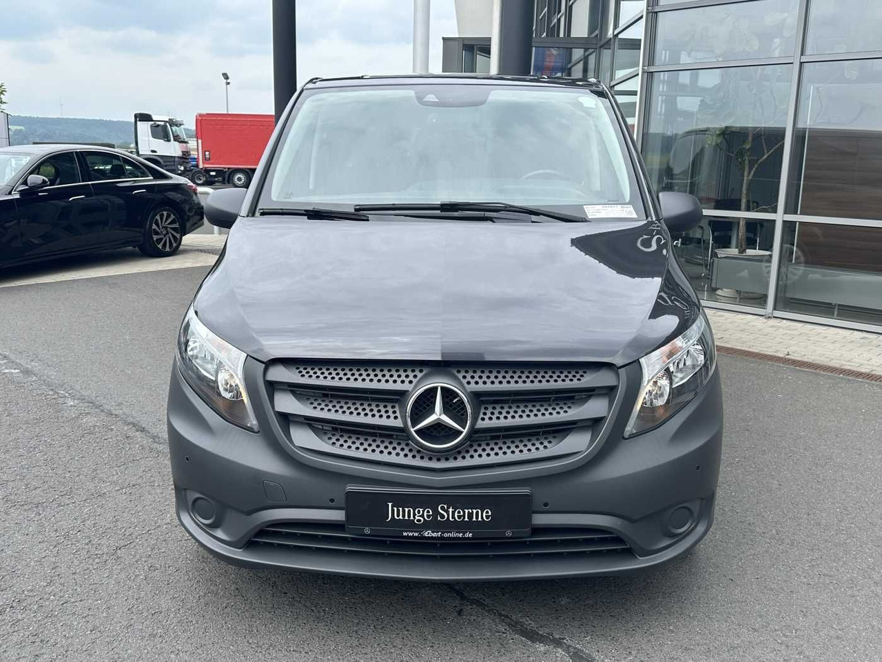 Mercedes-Benz Vito 116 CDI Tourer 3430 9G 2xKlima Kamera - Persontransport: bild 2 Mercedes-Benz Vito 116 CDI Tourer 3430 9G 2xKlima Kamera - Persontransport: bild 2