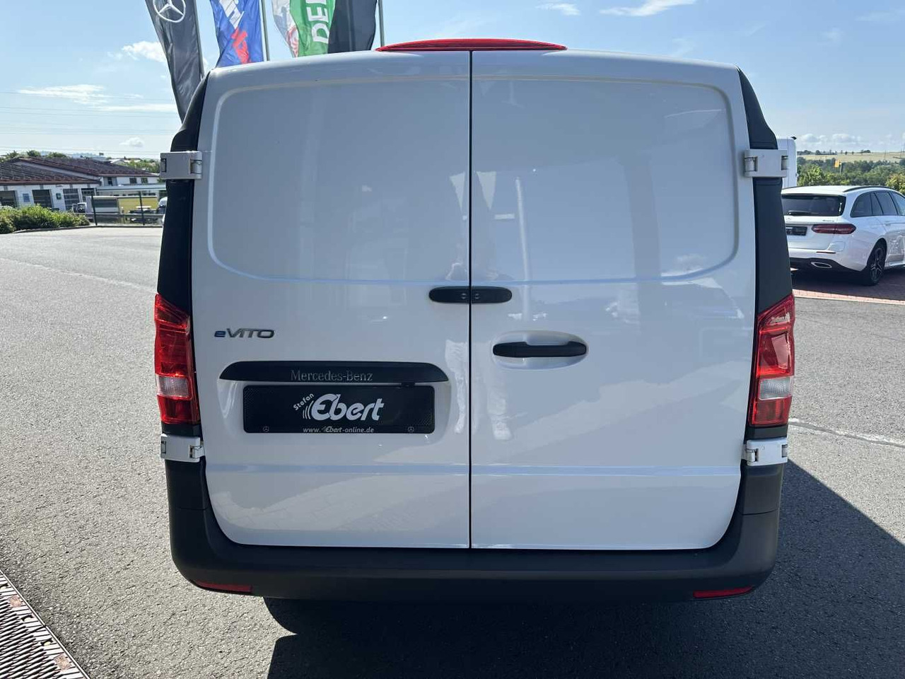 Mercedes-Benz eVito 112 Klima Kamera Navi SHZ Tempomat - Små skåpbil, El transportbil: bild 5 Mercedes-Benz eVito 112 Klima Kamera Navi SHZ Tempomat - Små skåpbil, El transportbil: bild 5