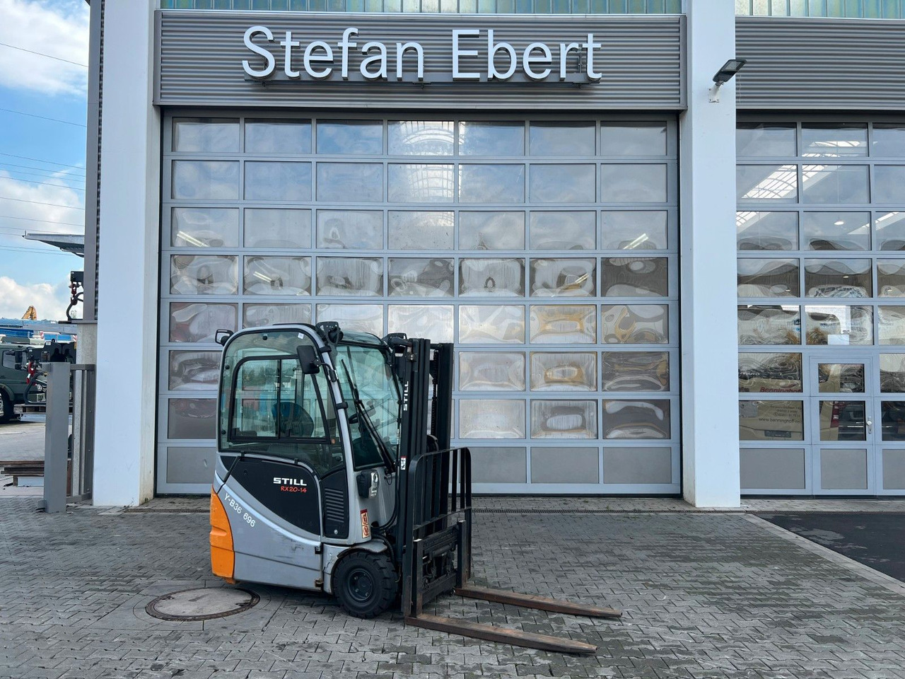 Still RX 20-14 / Triplex: 4,3m / nur 1.187h! / SS - Eltruck: bild 1 Still RX 20-14 / Triplex: 4,3m / nur 1.187h! / SS - Eltruck: bild 1
