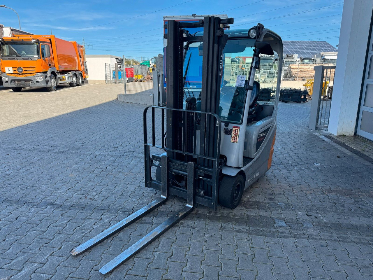 Still RX20-14 / Triplex: 4.60m! / nur 2.438h! / SS - Eltruck: bild 5 Still RX20-14 / Triplex: 4.60m! / nur 2.438h! / SS - Eltruck: bild 5