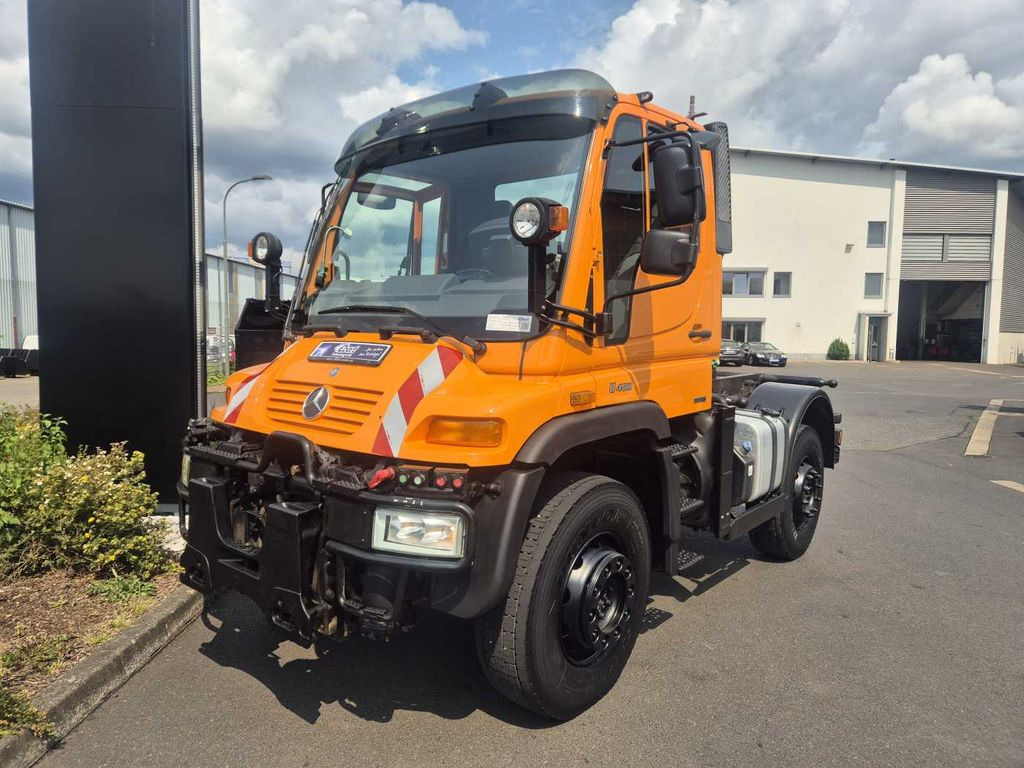 Unimog U 400 4x4 Fahrgestell Vario Pilot Zapfwelle LOF - Chassi lastbil: bild 2 Unimog U 400 4x4 Fahrgestell Vario Pilot Zapfwelle LOF - Chassi lastbil: bild 2
