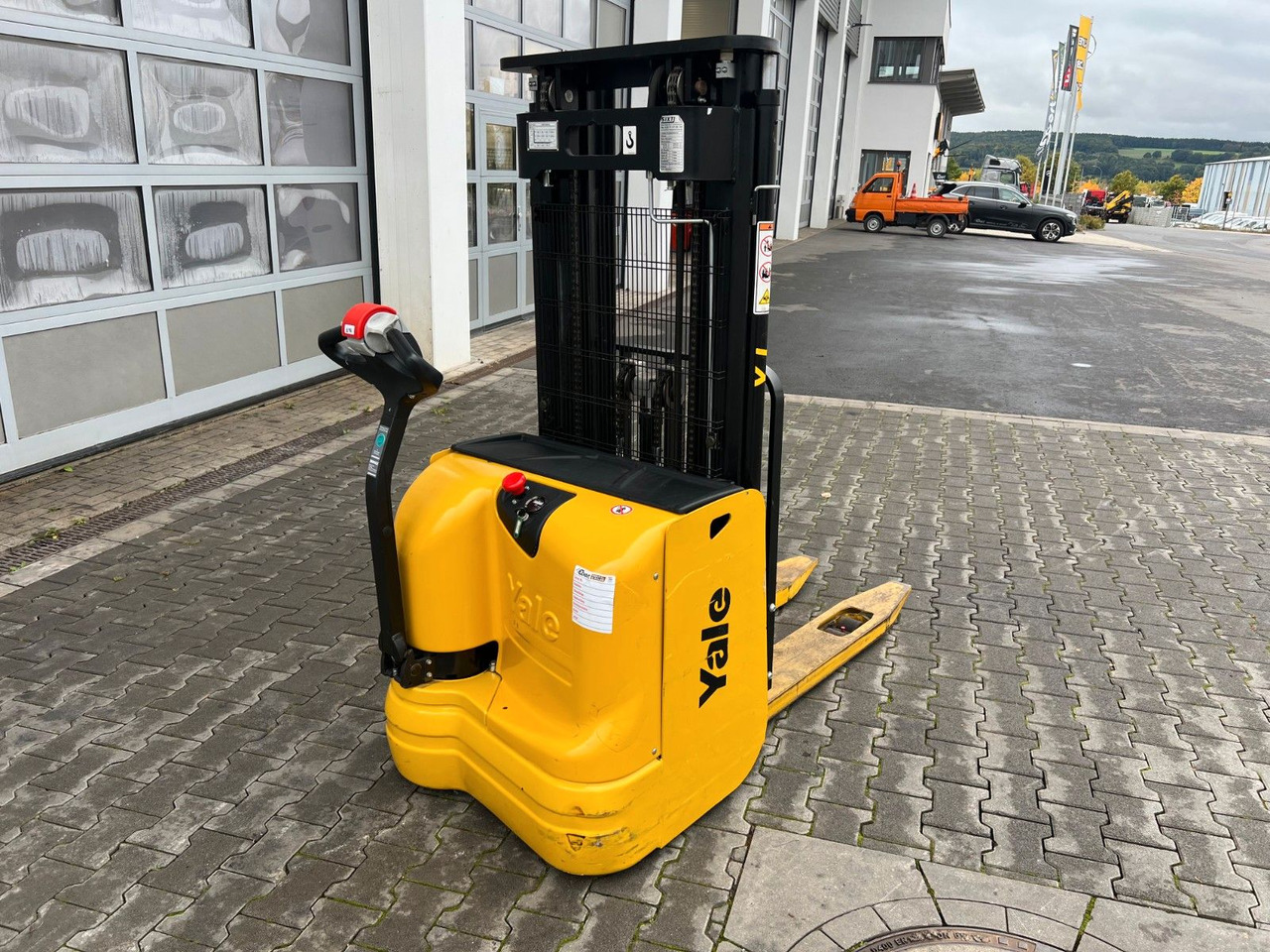 Yale MS 12 AC / Triplex: 4m! / nur 229h! / 2014 - Staplare: bild 4 Yale MS 12 AC / Triplex: 4m! / nur 229h! / 2014 - Staplare: bild 4
