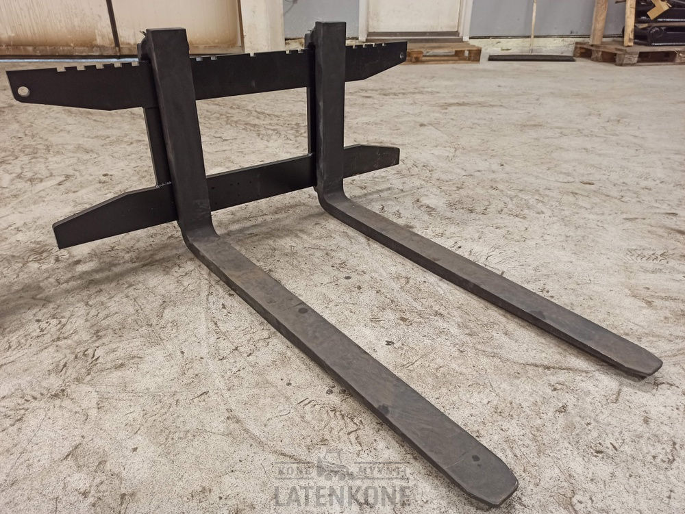 Laten Trukkipiikit 1600kg 1100mm/1000mm 2A Avant - Gafflar för Byggmaskiner: bild 1 Laten Trukkipiikit 1600kg 1100mm/1000mm 2A Avant - Gafflar för Byggmaskiner: bild 1