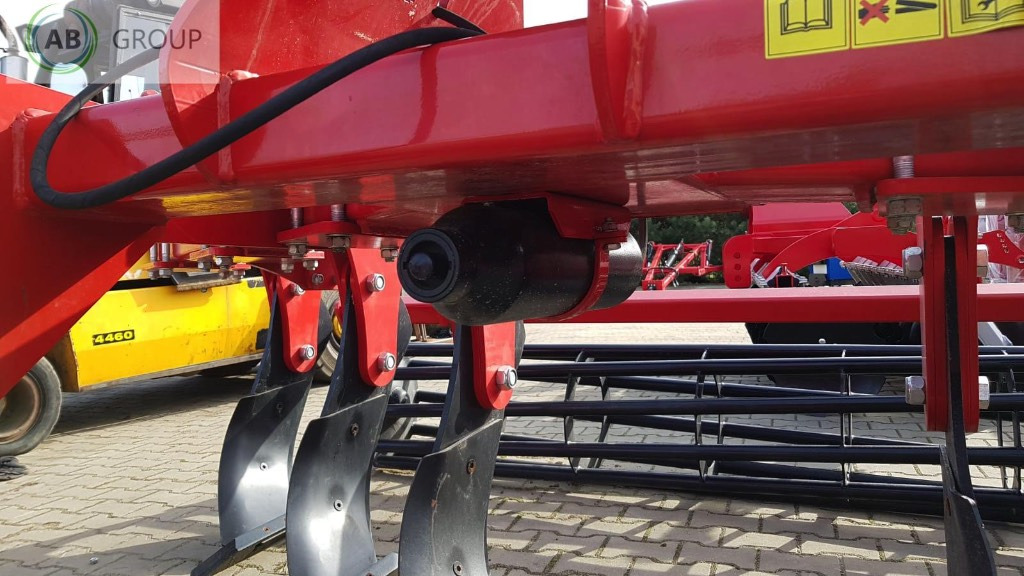 AMJ Agro subsoiler 3 m - Djupluckrare: bild 2 AMJ Agro subsoiler 3 m - Djupluckrare: bild 2
