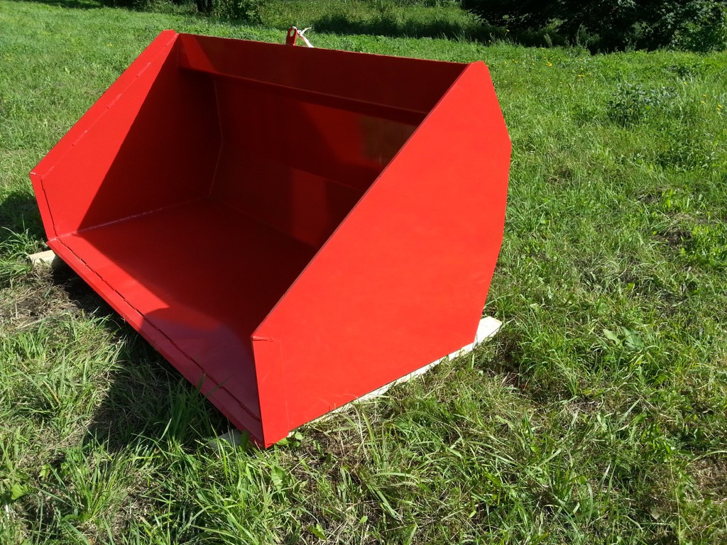 Agromet bucket with hydraulics ŁH-1000 for tractor - Lastarskopa för Lantbruksmaskiner: bild 1 Agromet bucket with hydraulics ŁH-1000 for tractor - Lastarskopa för Lantbruksmaskiner: bild 1