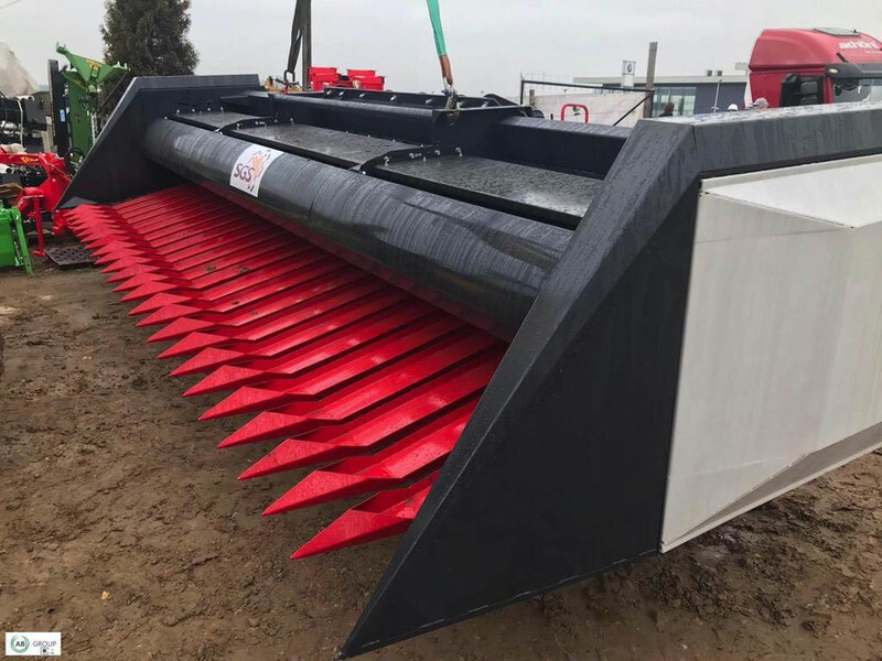 Agrospecmasz Ceuilleur pour tournesol SZS-6 - Skärbord för solrosor: bild 1 Agrospecmasz Ceuilleur pour tournesol SZS-6 - Skärbord för solrosor: bild 1