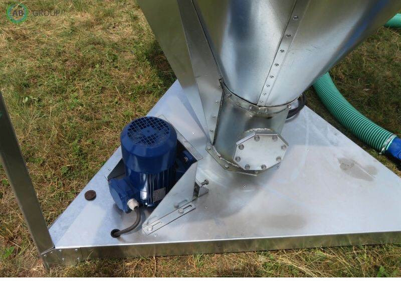 BIN Futtermischer 1000kg/Mixer/Mezclador/Mieszalnik pa - Utrustning för uppfödnings: bild 3 BIN Futtermischer 1000kg/Mixer/Mezclador/Mieszalnik pa - Utrustning för uppfödnings: bild 3