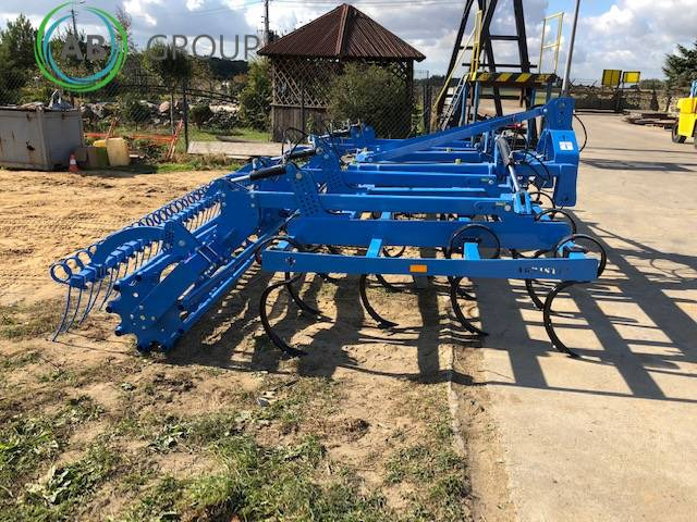 Cultivator and stubble cultivator hydraulically folded 5 m Agristal KUŚ - Kultivator: bild 5 Cultivator and stubble cultivator hydraulically folded 5 m Agristal KUŚ - Kultivator: bild 5