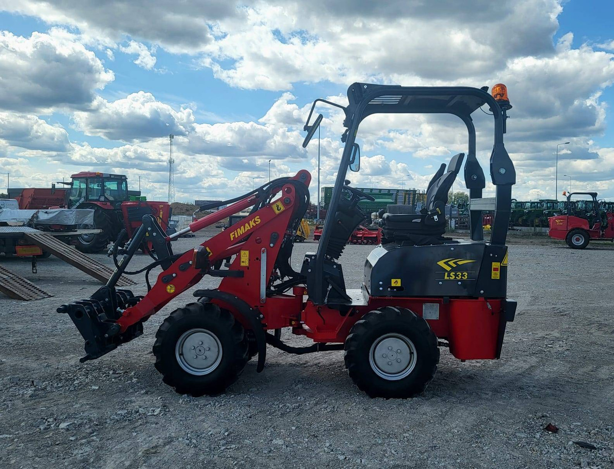 Fimaks mini loader LS33 - on stock - Minilastare: bild 5 Fimaks mini loader LS33 - on stock - Minilastare: bild 5
