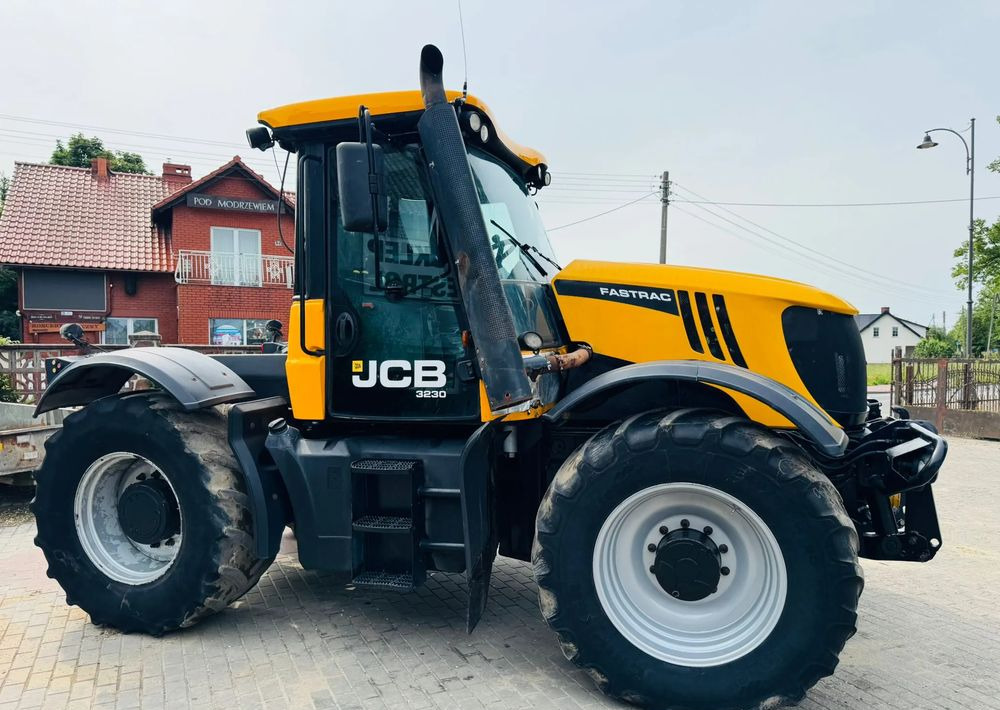 JCB FASTRAC 3230 - Traktor: bild 2 JCB FASTRAC 3230 - Traktor: bild 2