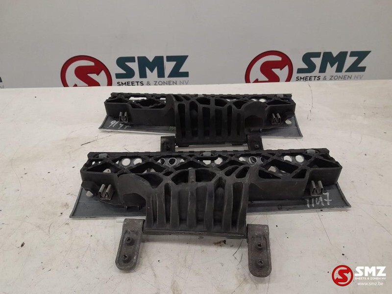 Mercedes-Benz Occ set radiatorgrille + opstap links en rechts Me - Galler för Lastbil: bild 4 Mercedes-Benz Occ set radiatorgrille + opstap links en rechts Me - Galler för Lastbil: bild 4