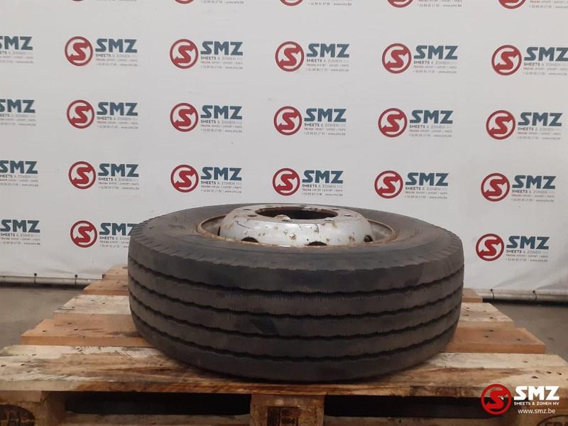 Michelin Occ vrachtwagenband Michelin 245/70R19.5 - Däck för Lastbil: bild 1 Michelin Occ vrachtwagenband Michelin 245/70R19.5 - Däck för Lastbil: bild 1