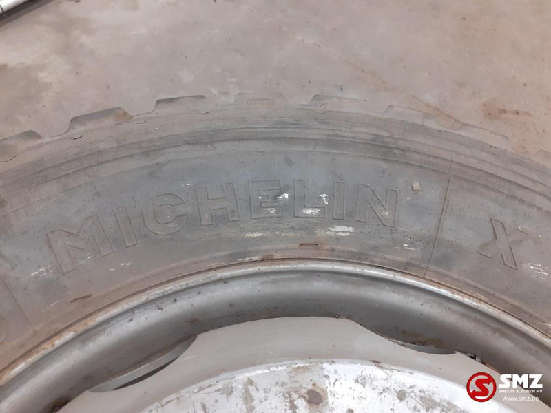 Michelin Occ vrachtwagenband Michelin 265/70R19.5 - Däck för Lastbil: bild 2 Michelin Occ vrachtwagenband Michelin 265/70R19.5 - Däck för Lastbil: bild 2