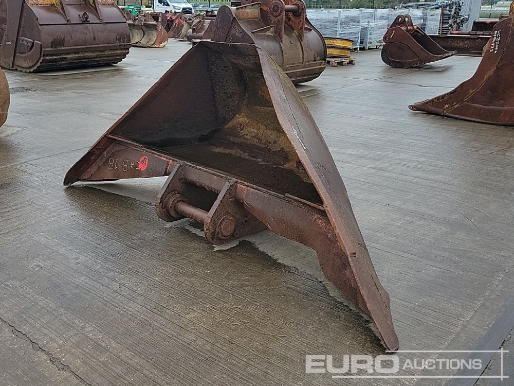 116" V Bucket 80mm Pin to suit 20 Ton Excavator - Skopa: bild 1 116" V Bucket 80mm Pin to suit 20 Ton Excavator - Skopa: bild 1