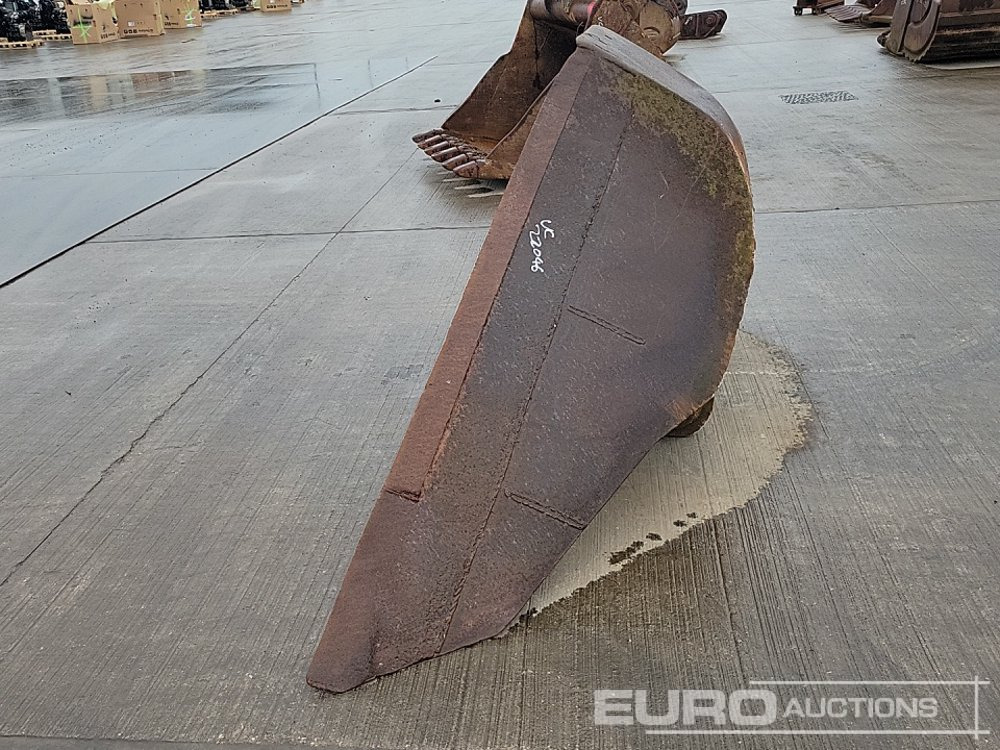 116" V Bucket 80mm Pin to suit 20 Ton Excavator - Skopa: bild 2 116" V Bucket 80mm Pin to suit 20 Ton Excavator - Skopa: bild 2