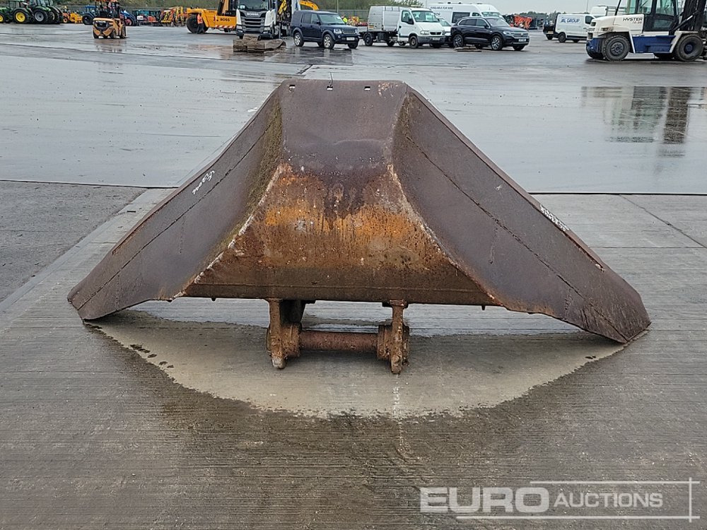 116" V Bucket 80mm Pin to suit 20 Ton Excavator - Skopa: bild 4 116" V Bucket 80mm Pin to suit 20 Ton Excavator - Skopa: bild 4