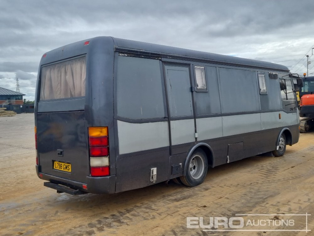 1993 Caetano 4x2 5 Berth Motorhome, Sink, Fridge Freezer, Oven & Hob, Wash Room, Diesel Heater, Solar Panels, Awning, Manual Gearbox - Campingbil: bild 5 1993 Caetano 4x2 5 Berth Motorhome, Sink, Fridge Freezer, Oven & Hob, Wash Room, Diesel Heater, Solar Panels, Awning, Manual Gearbox - Campingbil: bild 5